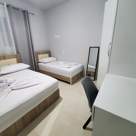 Twins Apartment Permet Ngoại thất bức ảnh