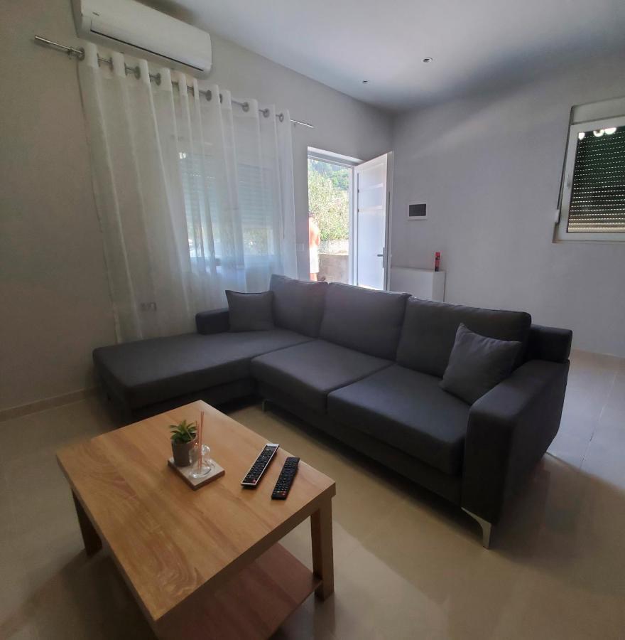 Twins Apartment Permet Ngoại thất bức ảnh