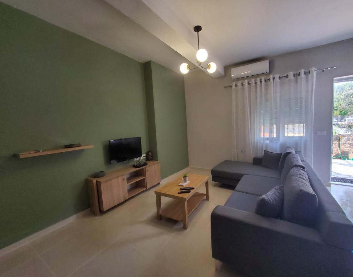 Twins Apartment Permet Ngoại thất bức ảnh