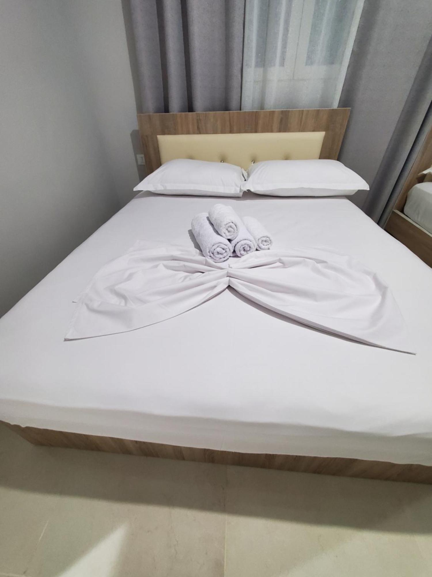 Twins Apartment Permet Ngoại thất bức ảnh